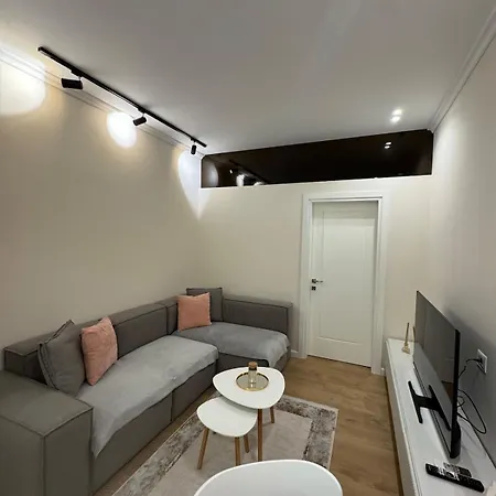 Eliz Apartamento Tirana